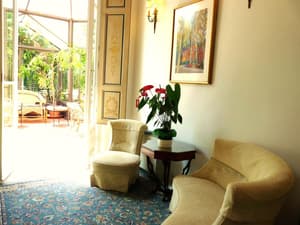 thumbnail: Interior detail