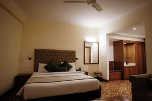 thumbnail: Room