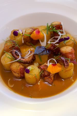 thumbnail: Dining