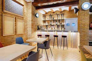 thumbnail: Restaurant