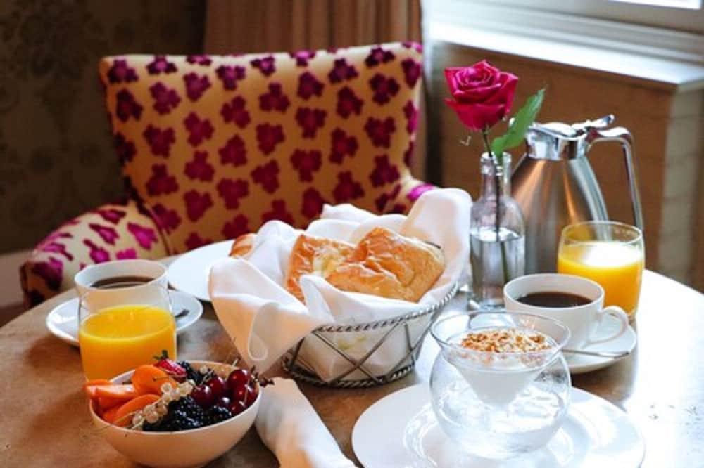 Room service - dining