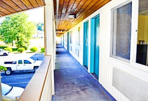 thumbnail: Exterior