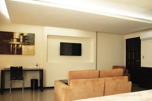 thumbnail: Interior entrance