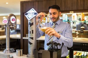 thumbnail: Bar (on property)