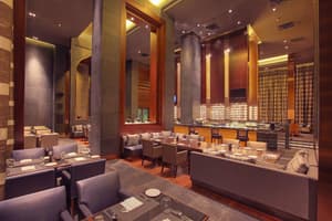 thumbnail: Restaurant