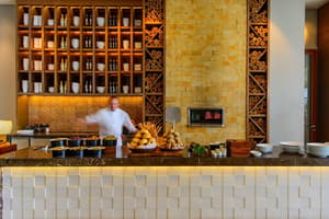 thumbnail: Restaurant