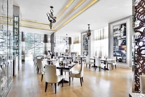 thumbnail: Restaurant