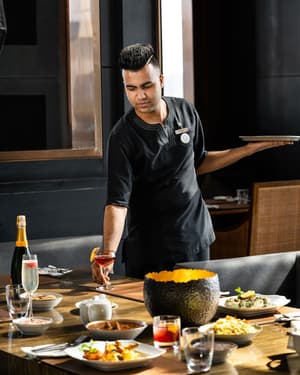 thumbnail: Restaurant