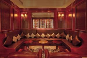 thumbnail: Bar (on property)