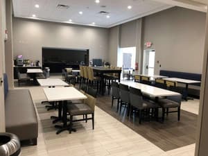 thumbnail: Restaurant