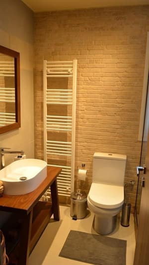 thumbnail: Bathroom