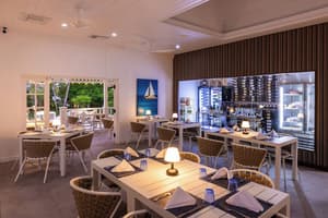 thumbnail: Restaurant