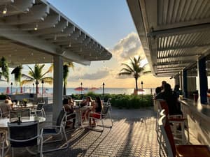 thumbnail: Restaurant