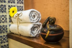 thumbnail: Bathroom amenities