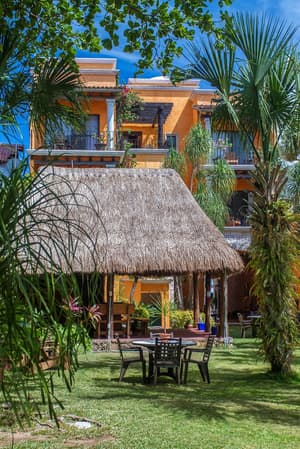 thumbnail: Front of property