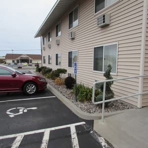 thumbnail: Parking