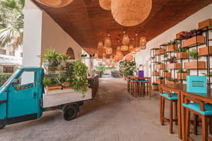 thumbnail: Restaurant