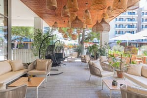 thumbnail: Restaurant
