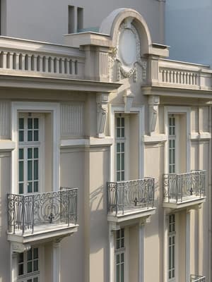 thumbnail: Exterior