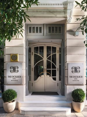 thumbnail: Property entrance