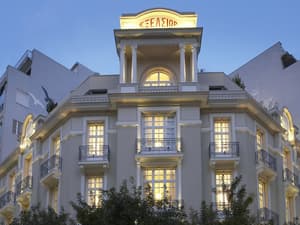 thumbnail: Front of property