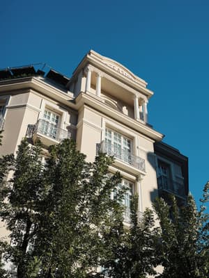 thumbnail: Exterior