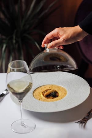 thumbnail: Restaurant