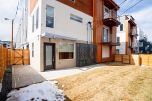 thumbnail: Exterior