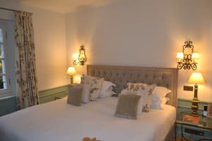 thumbnail: Room