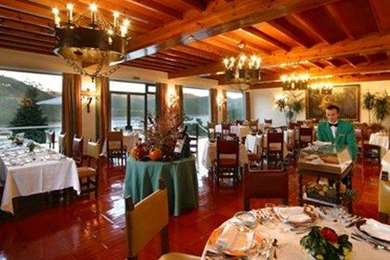 Dining,Restaurant