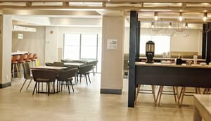 thumbnail: Restaurant