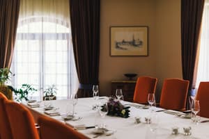 thumbnail: Banquet hall