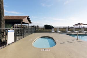 thumbnail: Outdoor pool