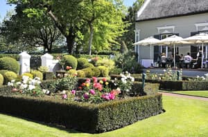 thumbnail: Front of property