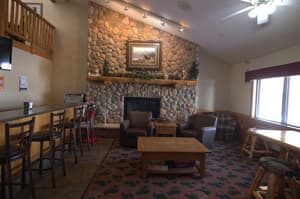thumbnail: Lounge