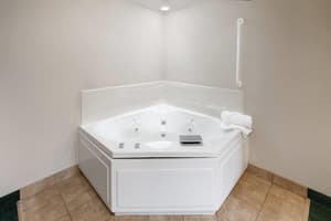 thumbnail: Jetted tub