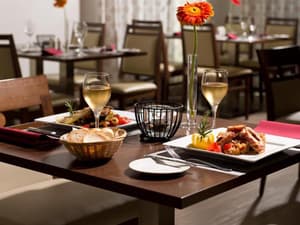 thumbnail: Bar