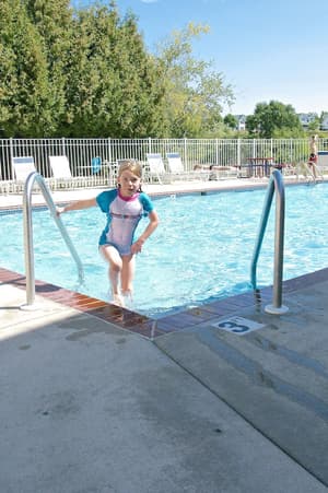 thumbnail: Outdoor pool