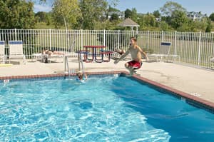 thumbnail: Outdoor pool