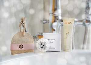 thumbnail: Bathroom amenities