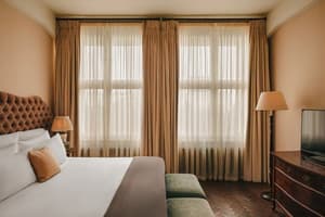 thumbnail: Apt Two Bed bedroom