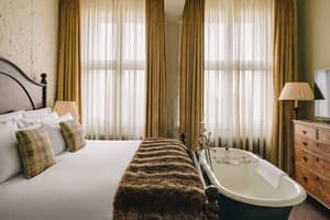 thumbnail: Apt One Bed bedroom