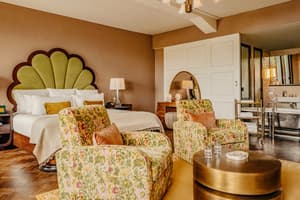 thumbnail: Big bedroom