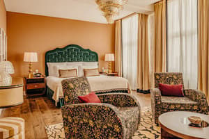 thumbnail: Medium bedroom