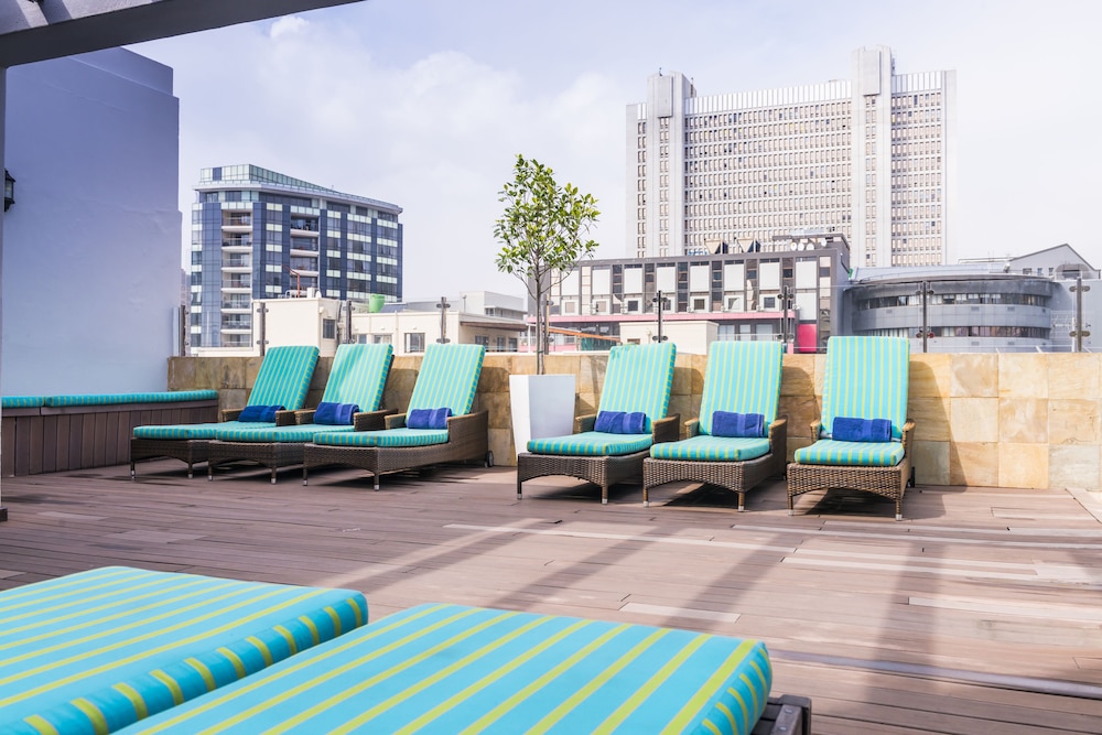 Sundeck