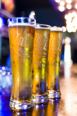 thumbnail: Bar (on property)