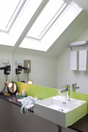 thumbnail: Bathroom sink