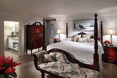 Guest Room,Bed,On-Site