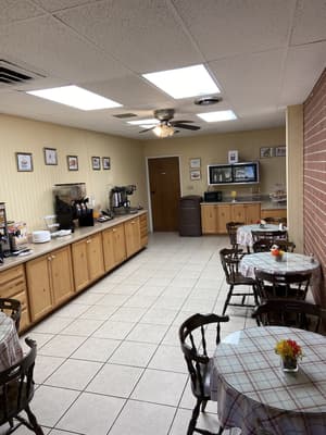thumbnail: Breakfast area