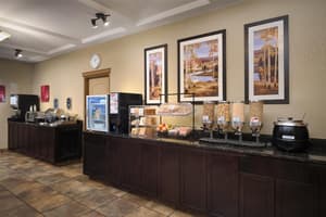 thumbnail: Breakfast area